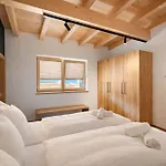 Casa vacanze Vivazilare - Design Loft With Terrace, Alpenluxus Collection *