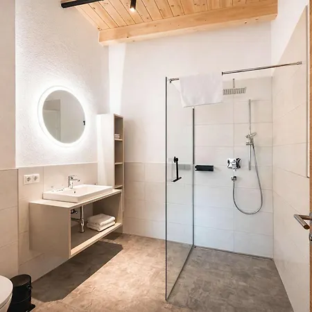 بيت للعطل Vivazilare - Design Loft With Terrace, Alpenluxus Collection