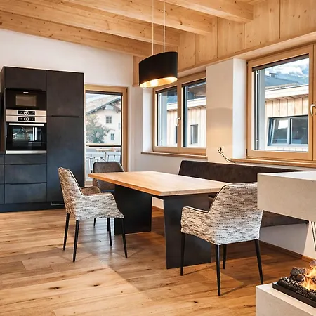 بيت للعطل Vivazilare - Design Loft With Terrace, Alpenluxus Collection *